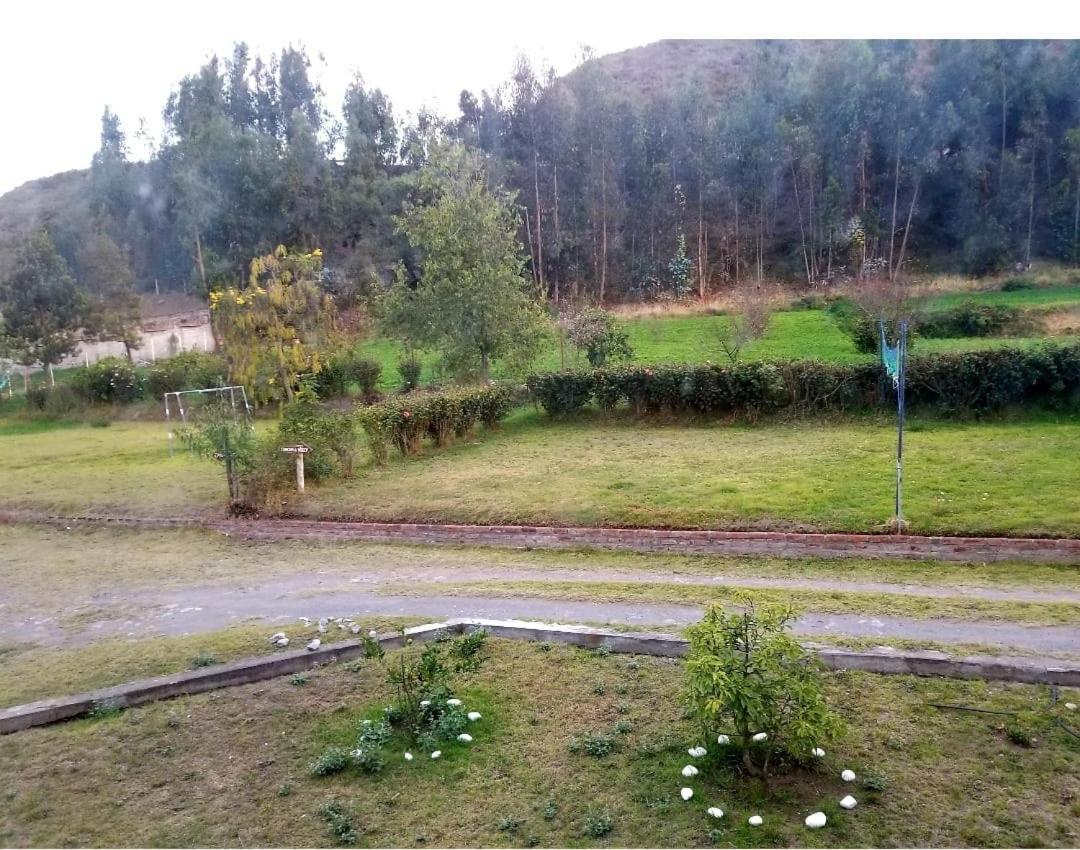 Hosteria La Gaviota Bed and Breakfast Riobamba Exteriör bild