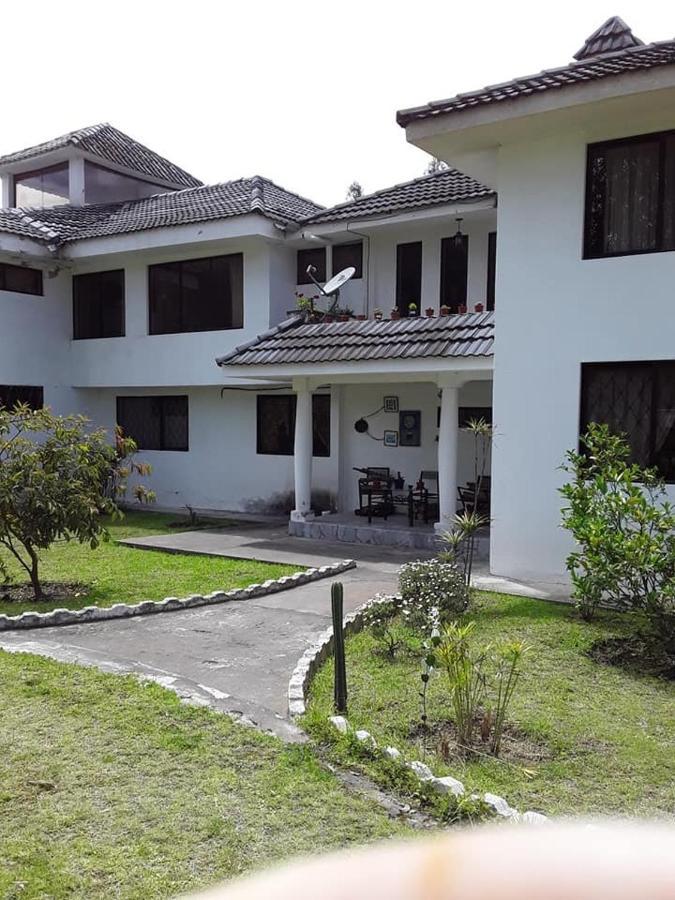 Hosteria La Gaviota Bed and Breakfast Riobamba Exteriör bild